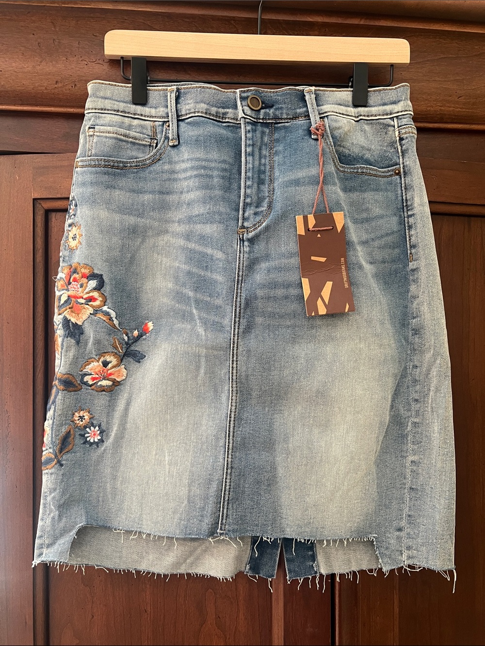 DRIFTWOOD Embroidered Denim Skirt L
